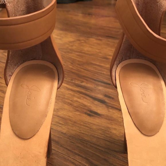 Joie Leather Wood Platform Sandal Heels - Picture 4 of 8